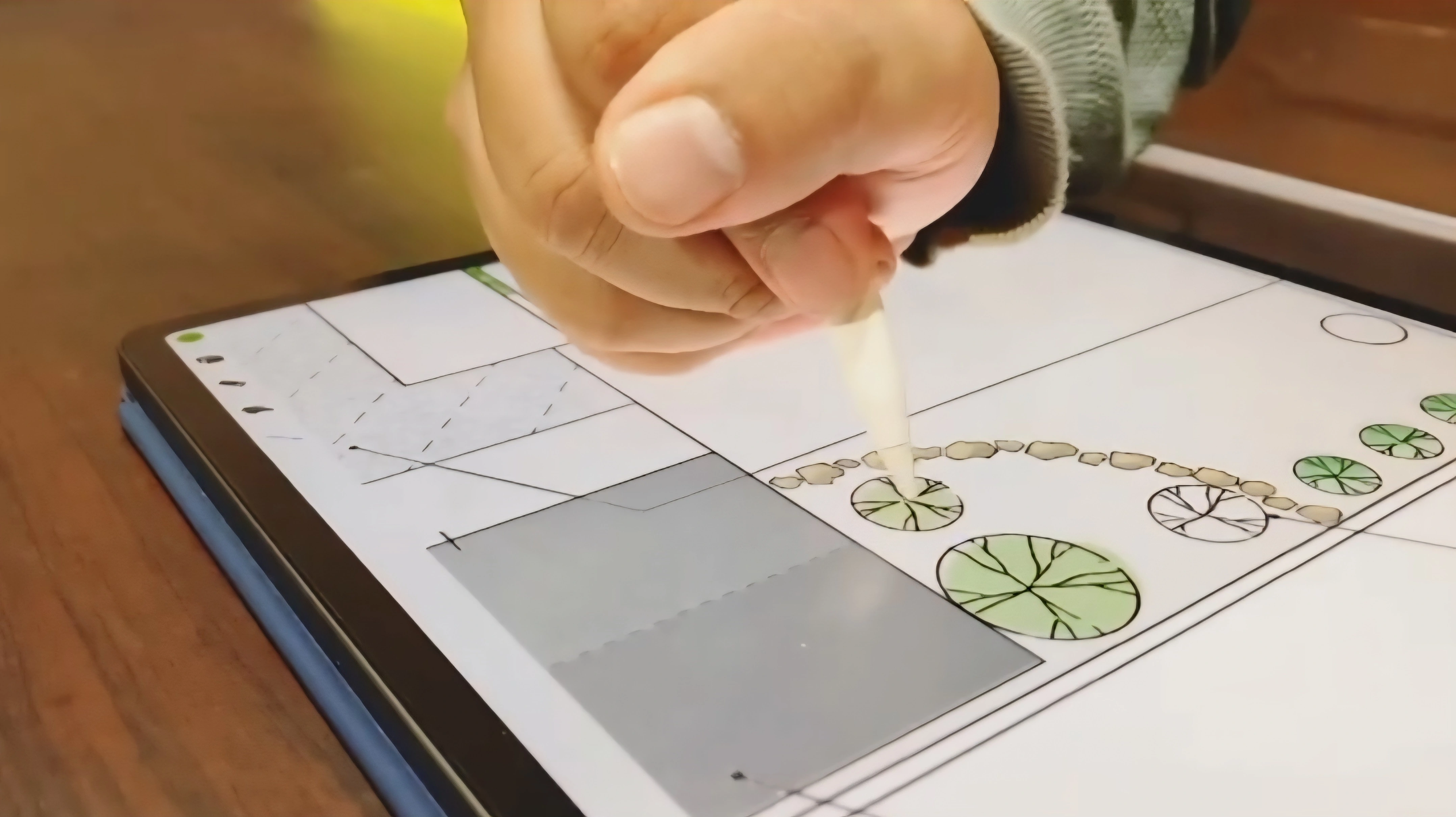 デザインプランを作成している様子